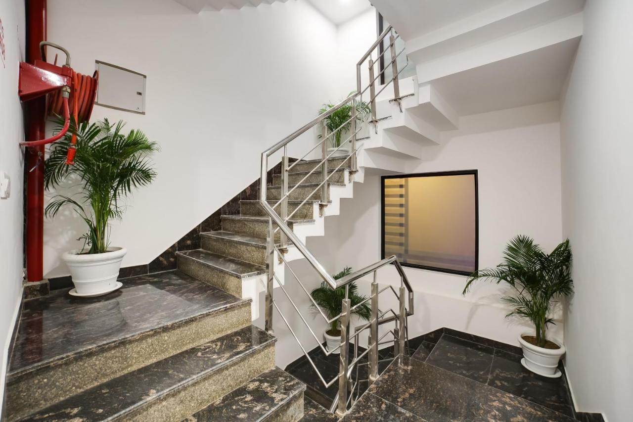 Oyo Townhouse 019 Anand Vihar Hotel Nowe Delhi Zewnętrze zdjęcie