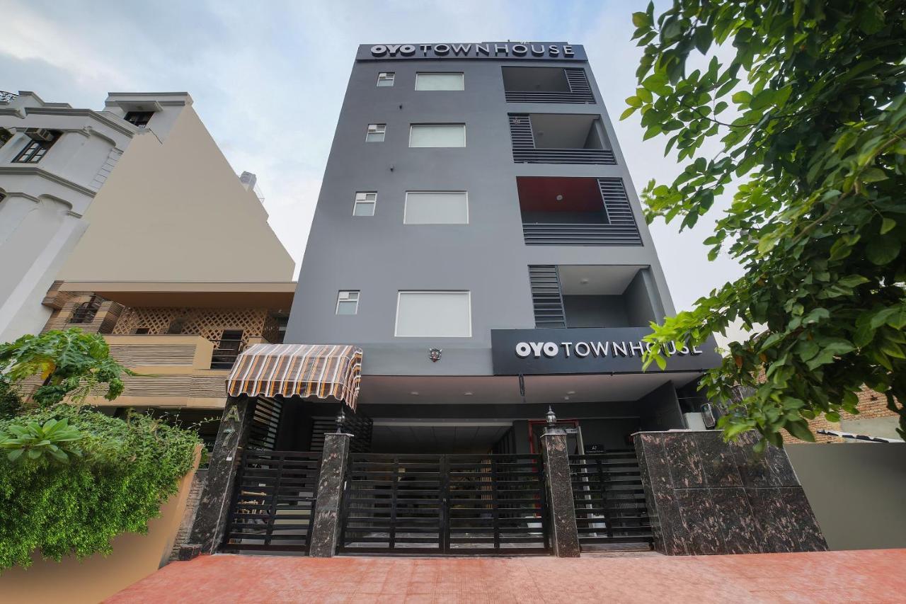 Oyo Townhouse 019 Anand Vihar Hotel Nowe Delhi Zewnętrze zdjęcie