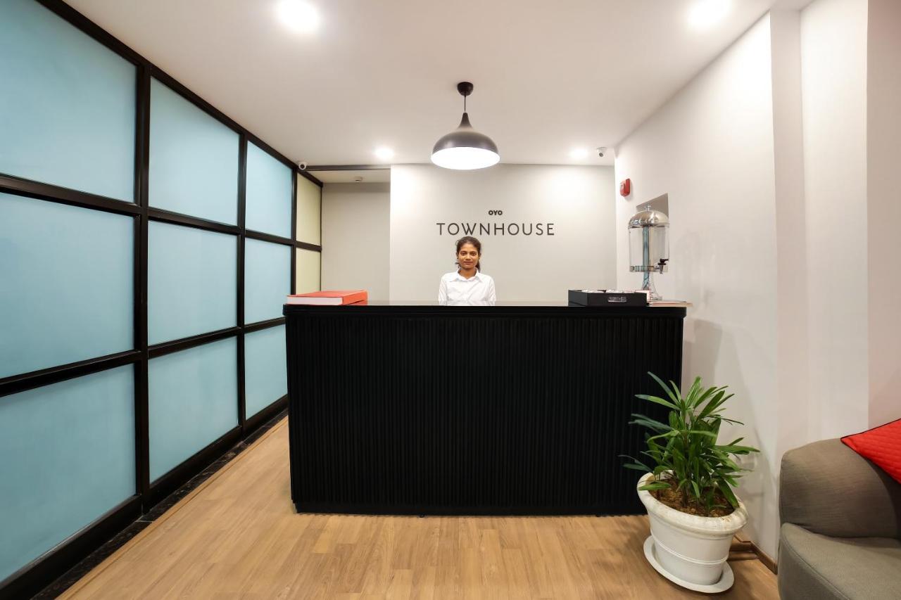 Oyo Townhouse 019 Anand Vihar Hotel Nowe Delhi Zewnętrze zdjęcie
